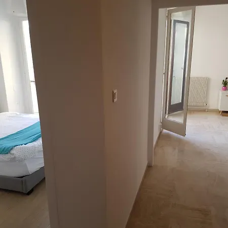 ++++ Renovated Cosy 50m2 Sunny Flat / Balcony / Close To And To The Palais Des Festivals ++++ Apartamento